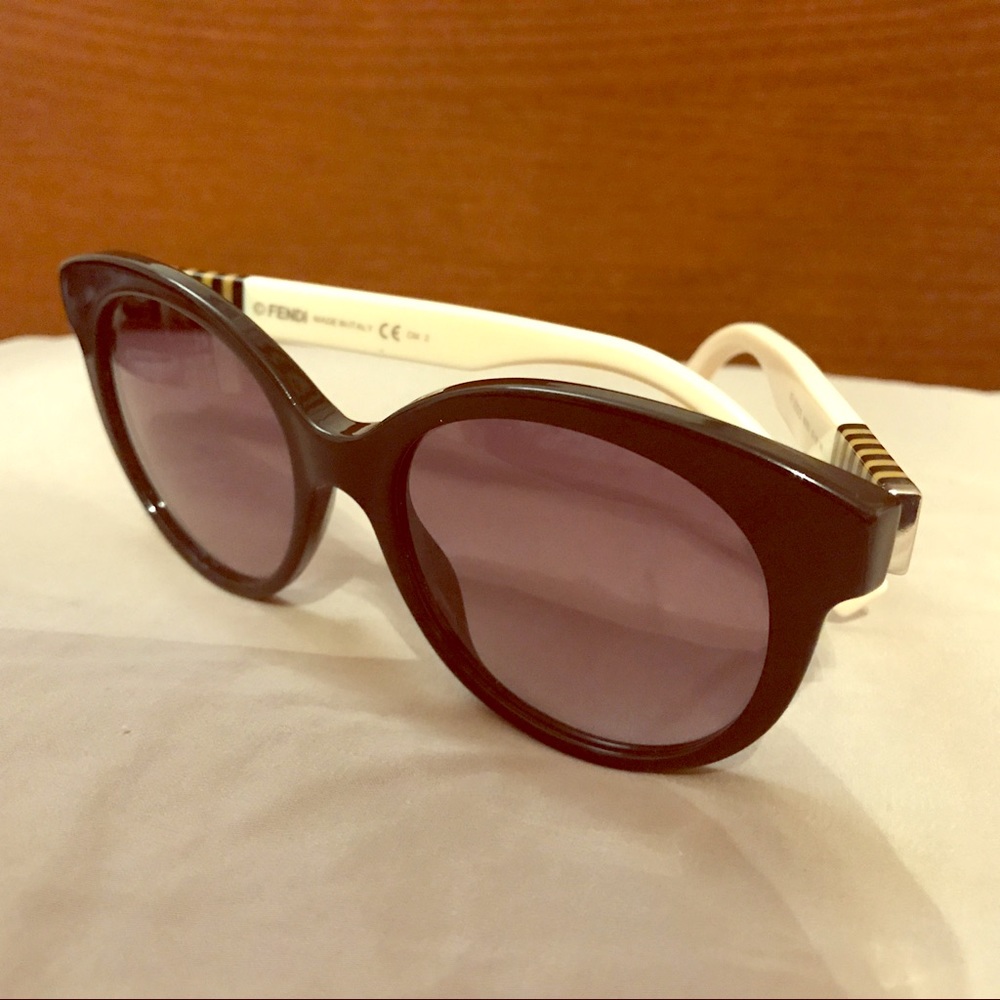 Authentic Fendi Women's Sunglasses🕶